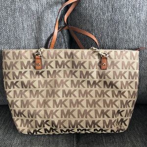 Michael Kors purse